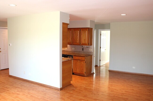 Building Photo - 23 Willow Way