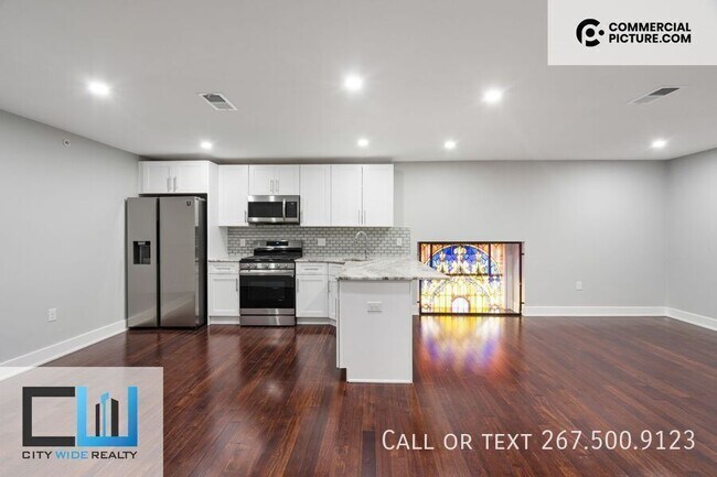 Building Photo - 929 Marlborough St