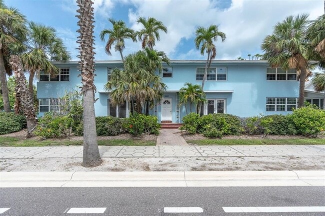 Building Photo - 1800 Pass a Grille Way