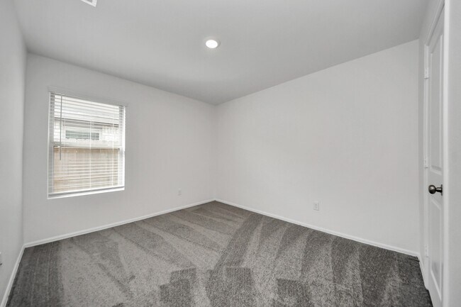 Foto del edificio - 9010 Estes Lks Dr