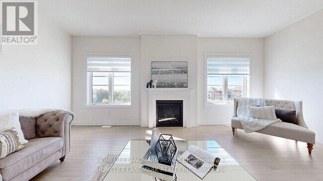 Building Photo - 16 Slater Cres