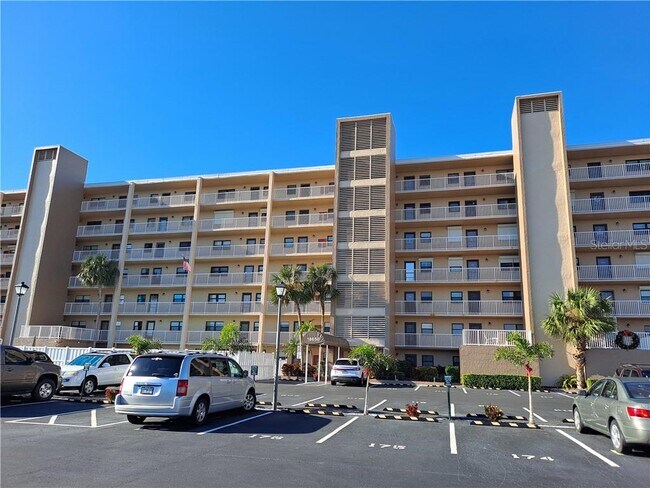 Foto del edificio - 18650 Gulf Blvd