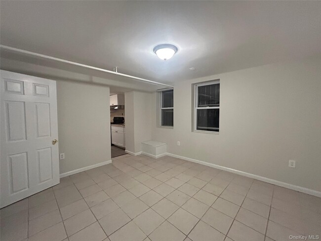 Foto del edificio - 144 Waverly St