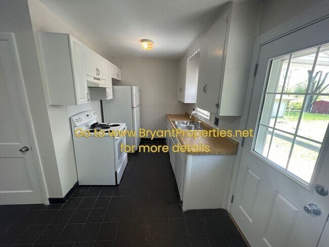 Foto del edificio - 613 Cottonwood Dr - Nashville, TN 37214