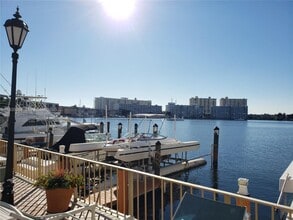 Building Photo - 100 Golden Isles Dr