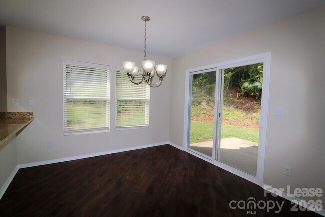 Building Photo - 13011 Lake Erie Ln