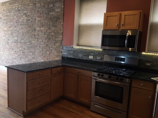 Building Photo - 2368 N Elston Ct
