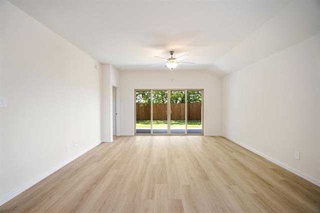 Building Photo - 300 Yellowstar Ln