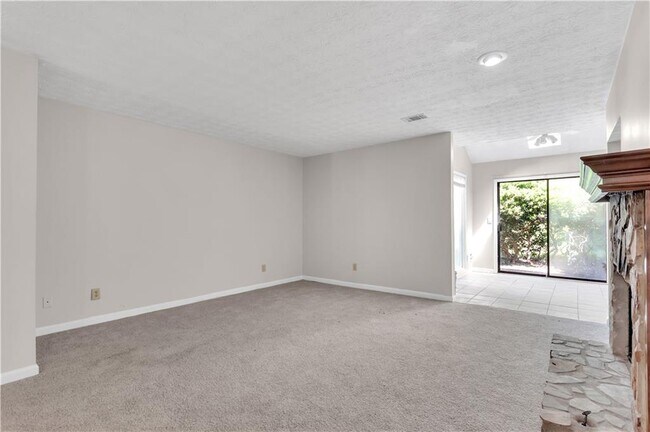 Foto del edificio - 2186 Spring Walk Ct