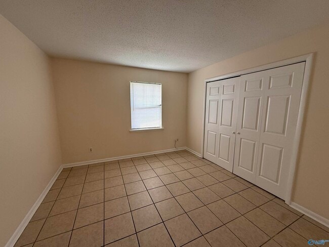 Foto del edificio - 4902 Cotton Row NW