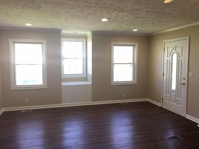 Foto del edificio - Madison - 3 Bedroom 1 Bath