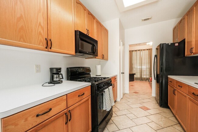 Foto del edificio - 118 Willowwood Cir