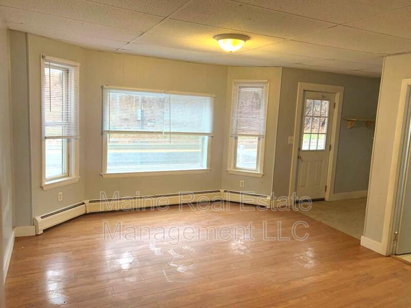 Primary Photo - 207 S Main St