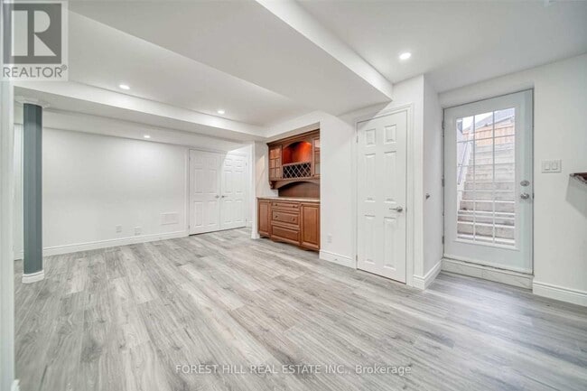 Building Photo - 5 Baybrook Rd