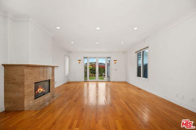 Foto del edificio - 7822 Truxton Ave