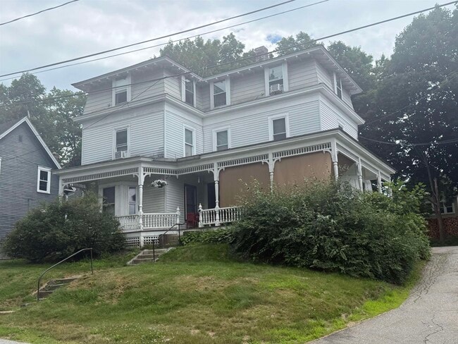 Building Photo - 31 Pleasant St