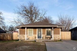 Building Photo - 1105 N Branch St