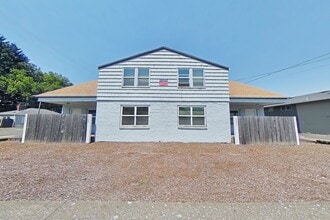 Building Photo - 2653 NW Harrison Blvd
