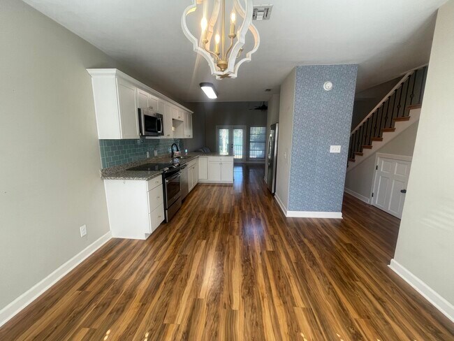 Building Photo - 126 Baybridge Dr