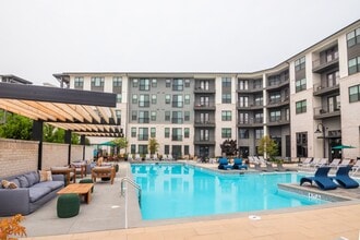 Building Photo - Bexley Duluth