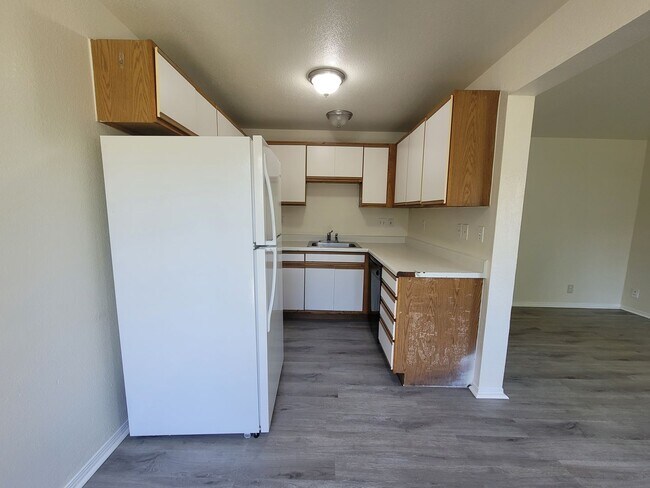 Building Photo - 01211