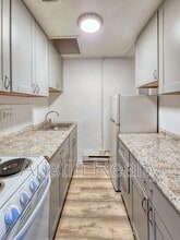 Building Photo - 324 N Newstead Ave