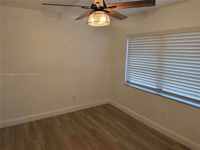 Foto del edificio - 3962 Inverrary Dr