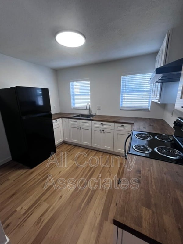 Building Photo - 2267 Norman Dr