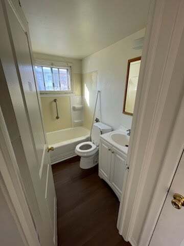 Foto del edificio - 97 Orme St E