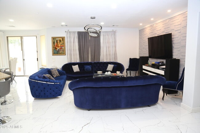 Foto del edificio - 6008 W Questa Dr