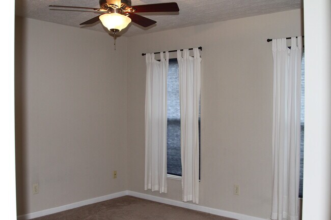 dormitorio - 9168 Belvedere Ct