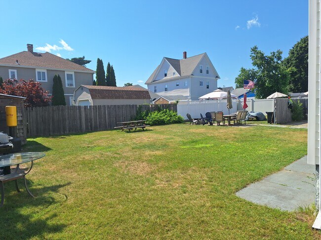 Building Photo - 67 Tobie Ave
