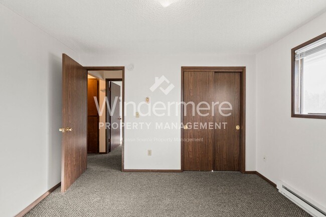 Foto del edificio - 3005 S Whipple Rd