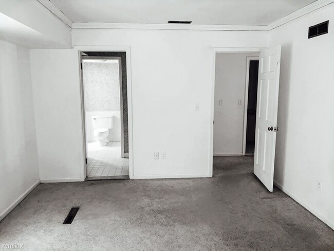 Building Photo - 3 br, 2.5 bath Townhome - 2019 Stoney Broo...