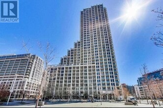 Building Photo - 628 Fleet St