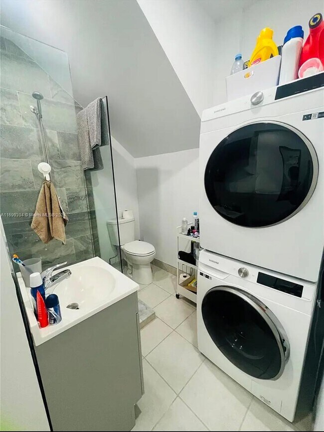 Foto del edificio - 11389 NW 87th Ave