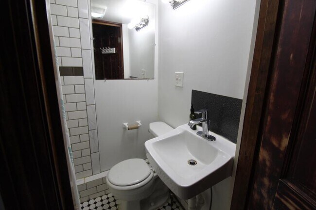 Foto del edificio - 3.0 bedroom in Cambridge Massachusetts 02140