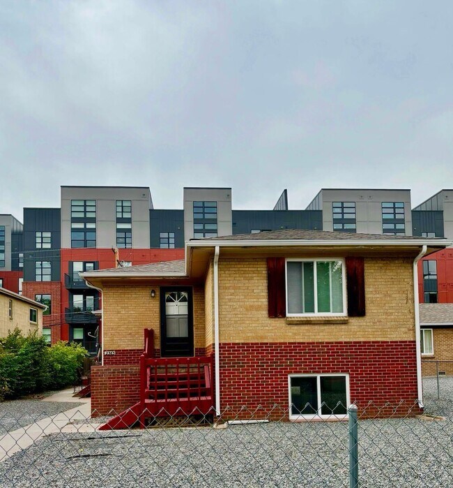 Foto del edificio - 2347 S Race St