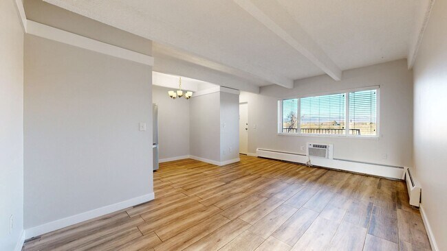 Foto del edificio - Adorable 1 bedroom condo with muntains views