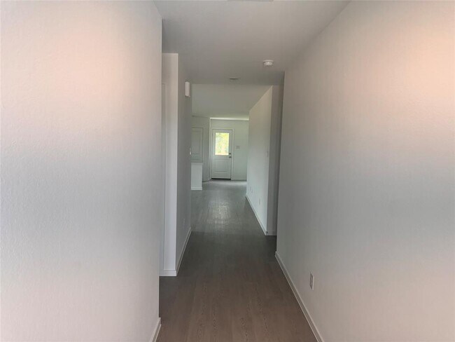 Foto del edificio - 25668 Rose Creek Dr