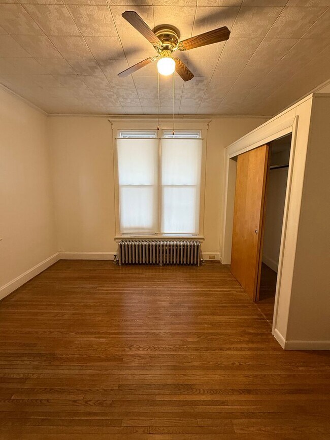 Foto del edificio - 114 W Harrisburg Ave