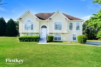 Building Photo - 4049 Fieldway Rd