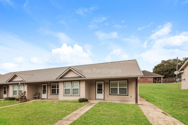 Building Photo - 756 Rocky Rdg