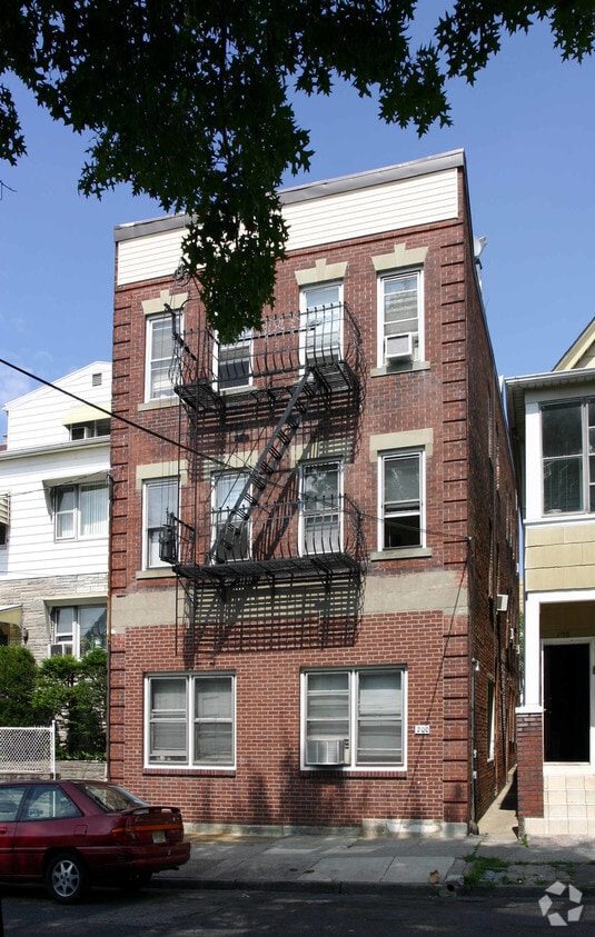 200 Cambridge Ave, Garfield, NJ 07026 Apartments in Garfield, NJ