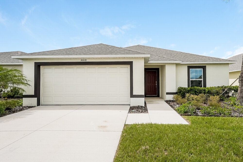 Foto principal - 10221 Carp Holw Rd