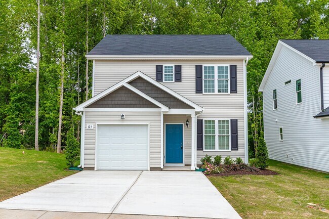 Building Photo - 4 br, 2.5 bath House - 142 Shore Court