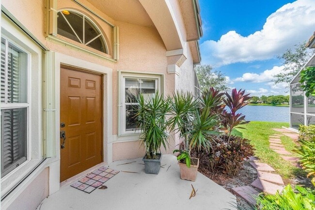 Photo - 10679 Lake Shore Dr House