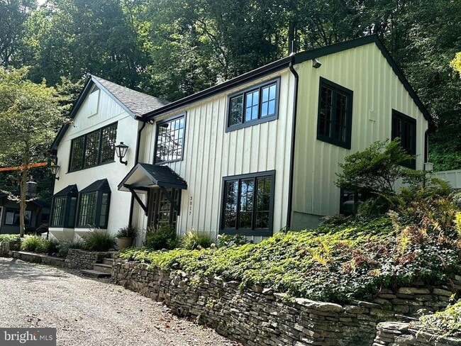 Building Photo - 3017 River Rd