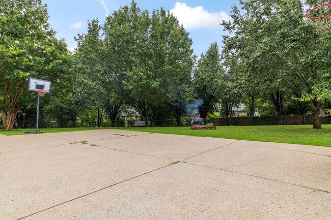 Building Photo - 1591 Barrett Dr