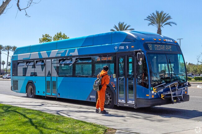 Catch a bus to anywhere in Fresno from multiple stops in the North Fresno area.